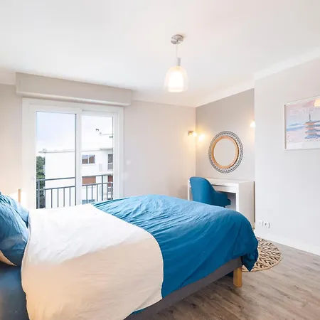 Heol, 5ème étage,face Appartement